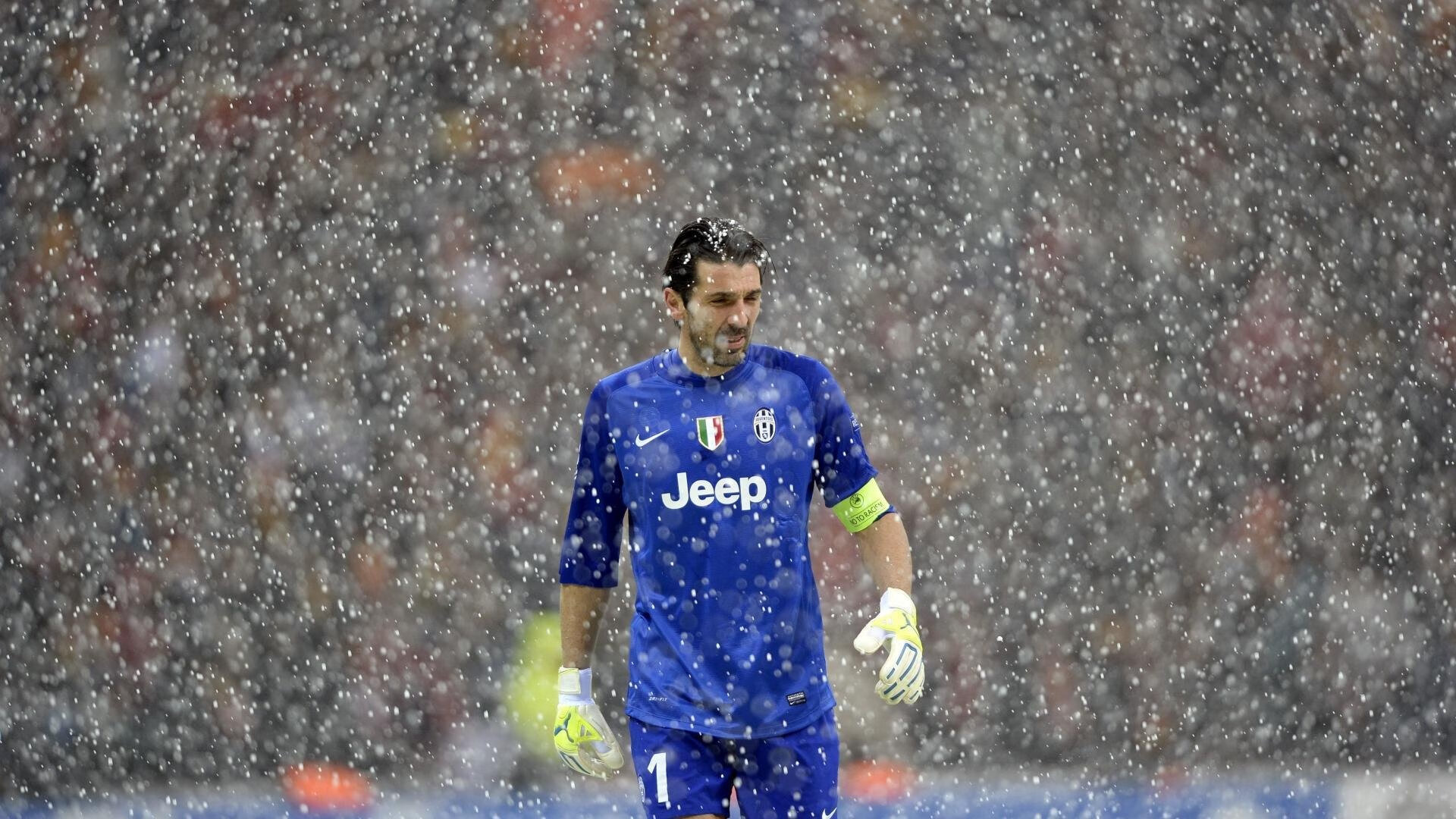 开云体育登入-中超联赛设置青年观察席位鼓励球迷理性观赛，中超球队青训